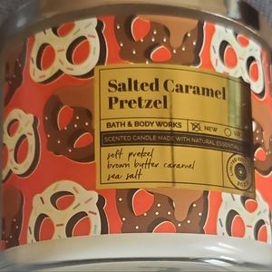 BBW Salted Caramel Pretzel Candle